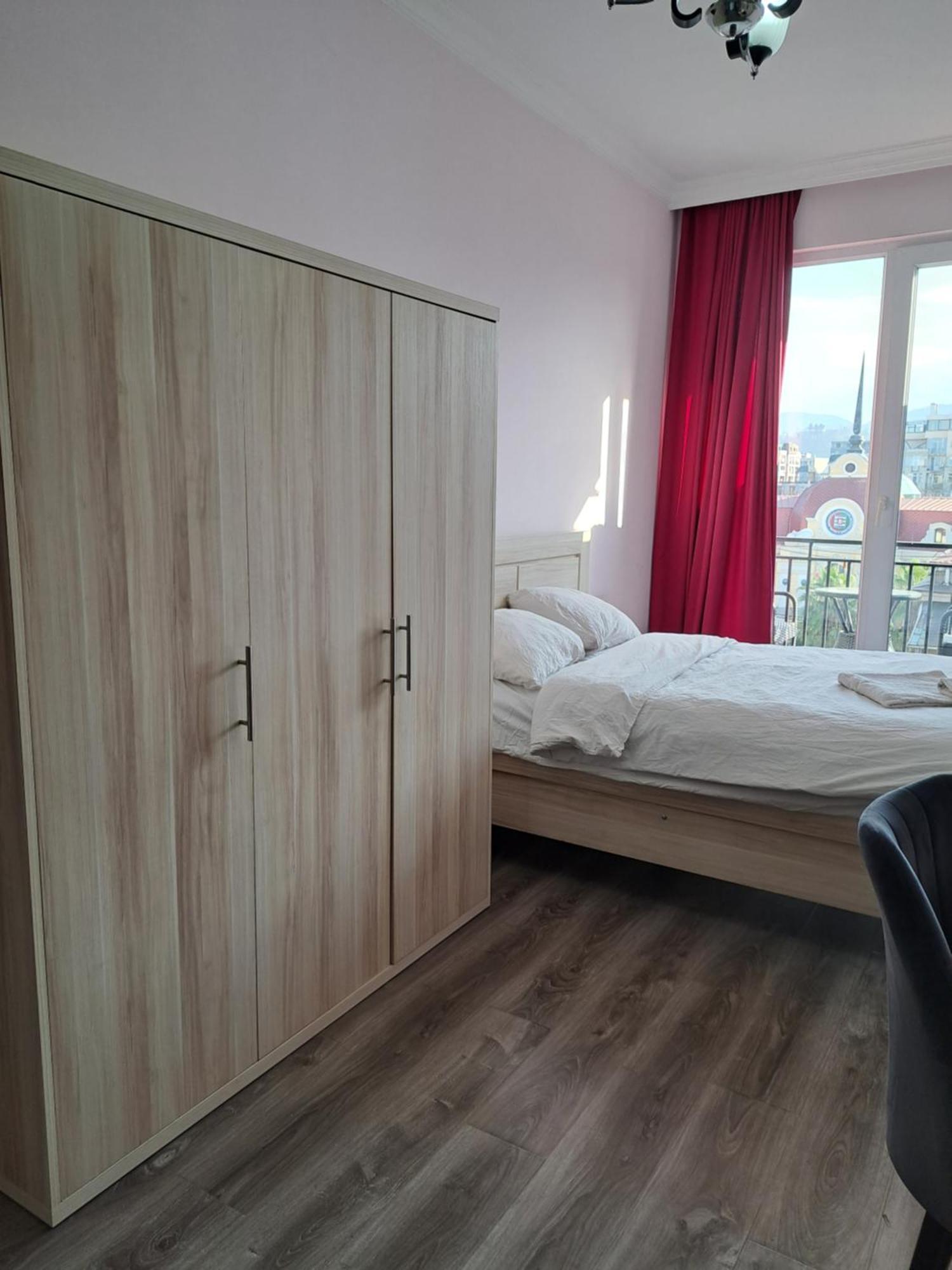 Karvi Hostel & Suites Batumi Kültér fotó