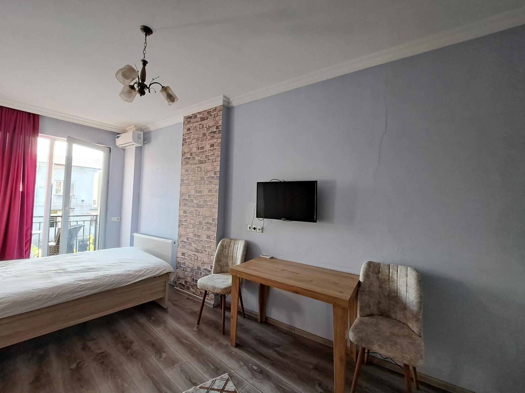 Karvi Hostel & Suites Batumi Kültér fotó