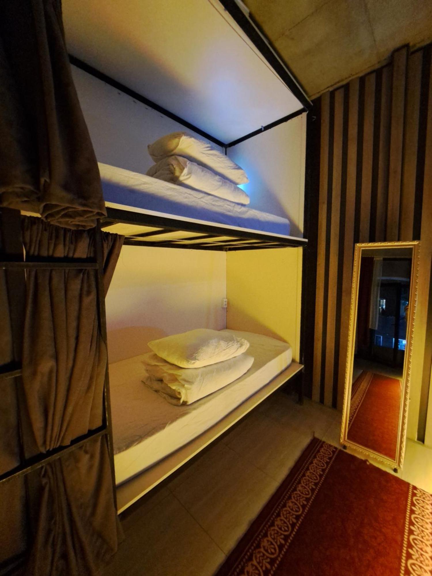 Karvi Hostel & Suites Batumi Kültér fotó