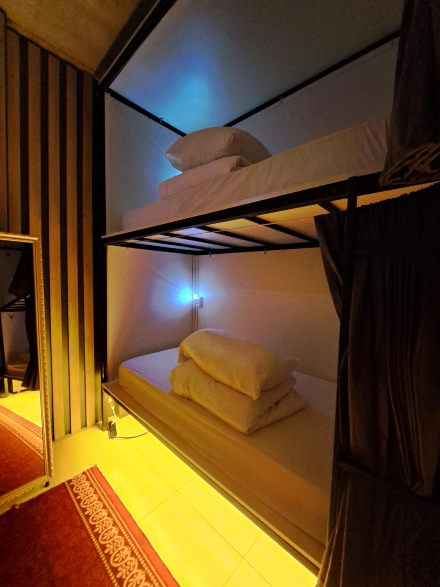 Karvi Hostel & Suites Batumi Kültér fotó
