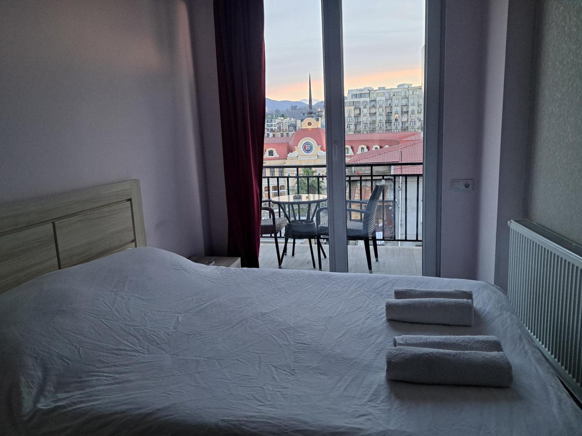 Karvi Hostel & Suites Batumi Kültér fotó